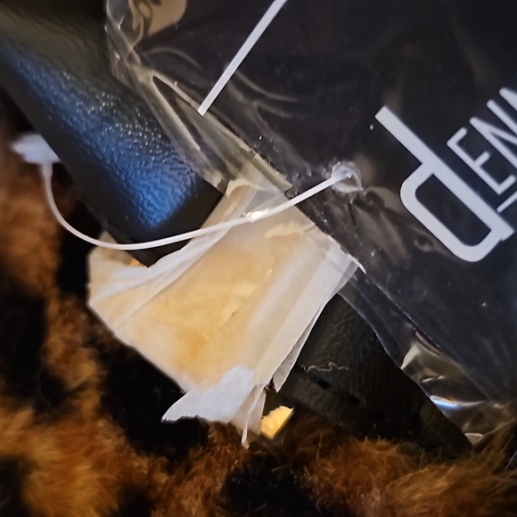 Dennis Basso Leopard Print Faux Fur Overnighter Bag with Over Bag NWT - Picture 3 of 7